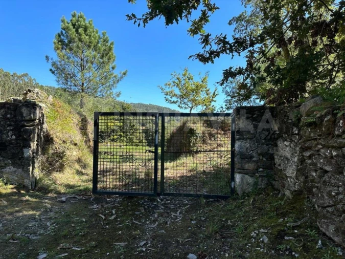 Terreno para Venda em Gondar e Orbacém Foto 2