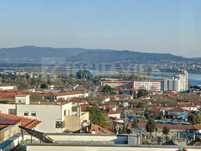 Moradia T3 para Venda em Santa Maria Maior e Monserrate e Meadela Foto 10