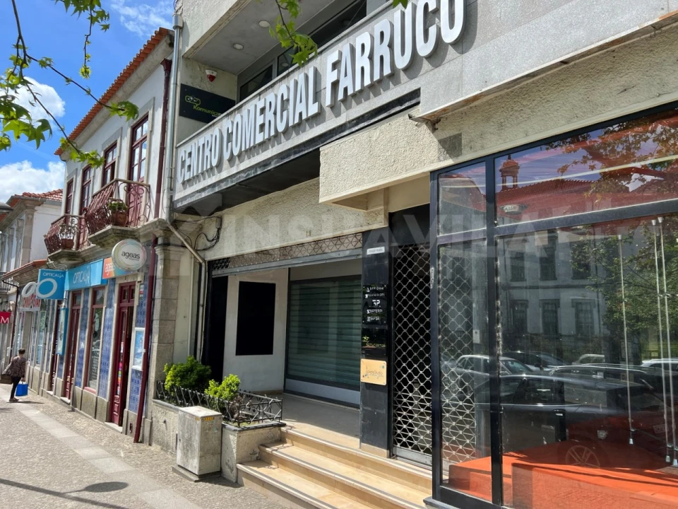 Loja para Venda em Valença, Cristelo Covo e Arão Foto 1