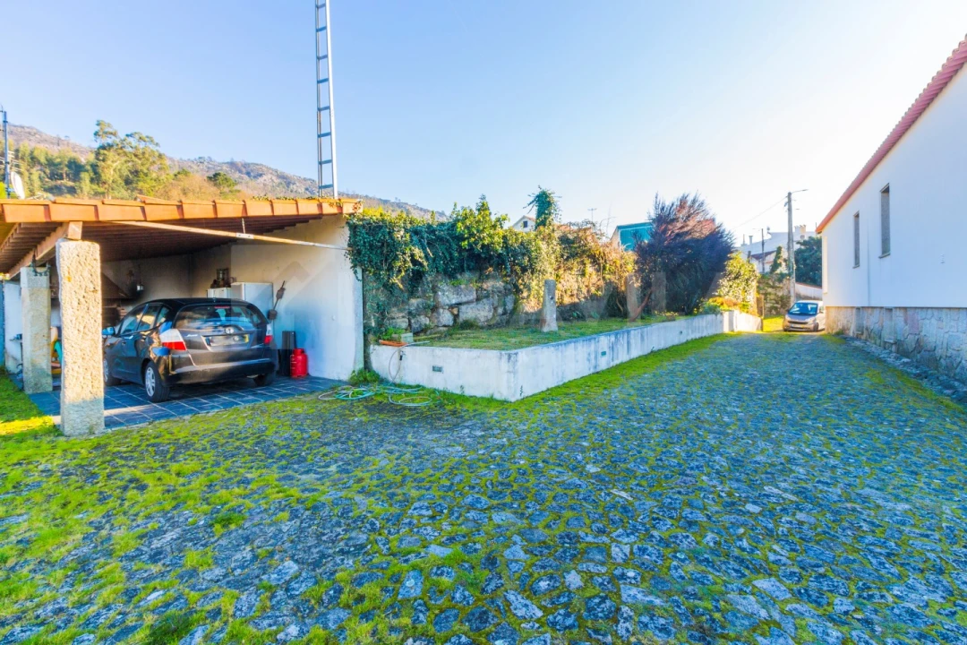 Moradia T5 para Venda em Lanhelas Foto 41