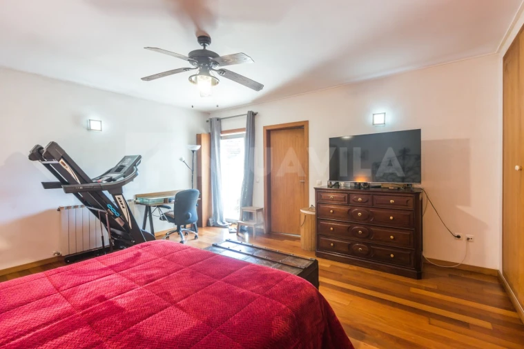 Moradia T5 para Venda em Lanhelas Foto 22