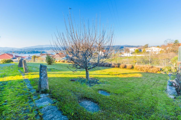 Moradia T5 para Venda em Lanhelas Foto 40