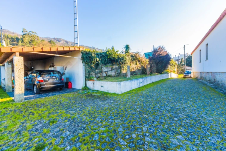 Moradia T5 para Venda em Lanhelas Foto 41