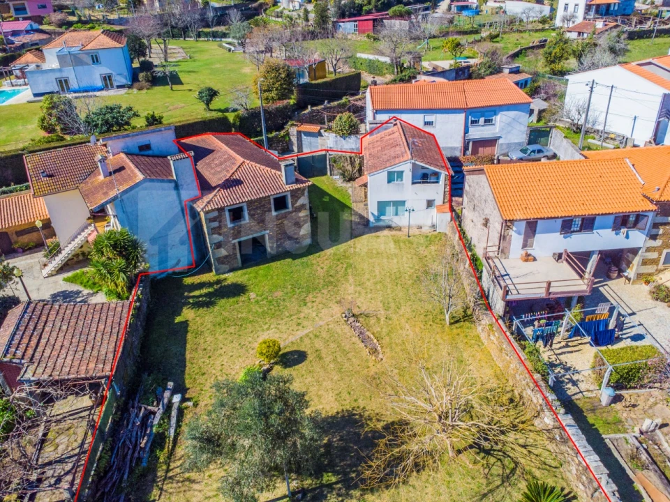 Moradia T3 para Venda em Venade e Azevedo Foto 2