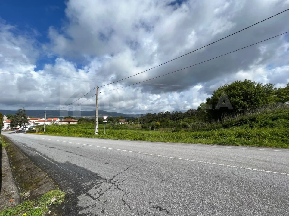 Terreno para Venda em Reboreda e Nogueira Foto 15