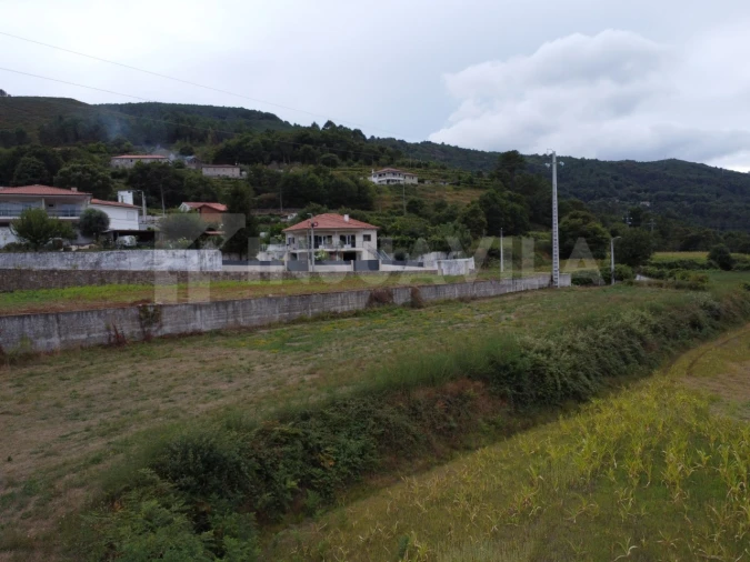 Terreno para Venda em Covas Foto 4