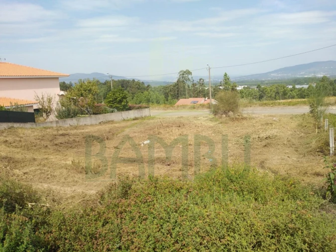 Terreno para Venda em Reboreda e Nogueira Foto 2