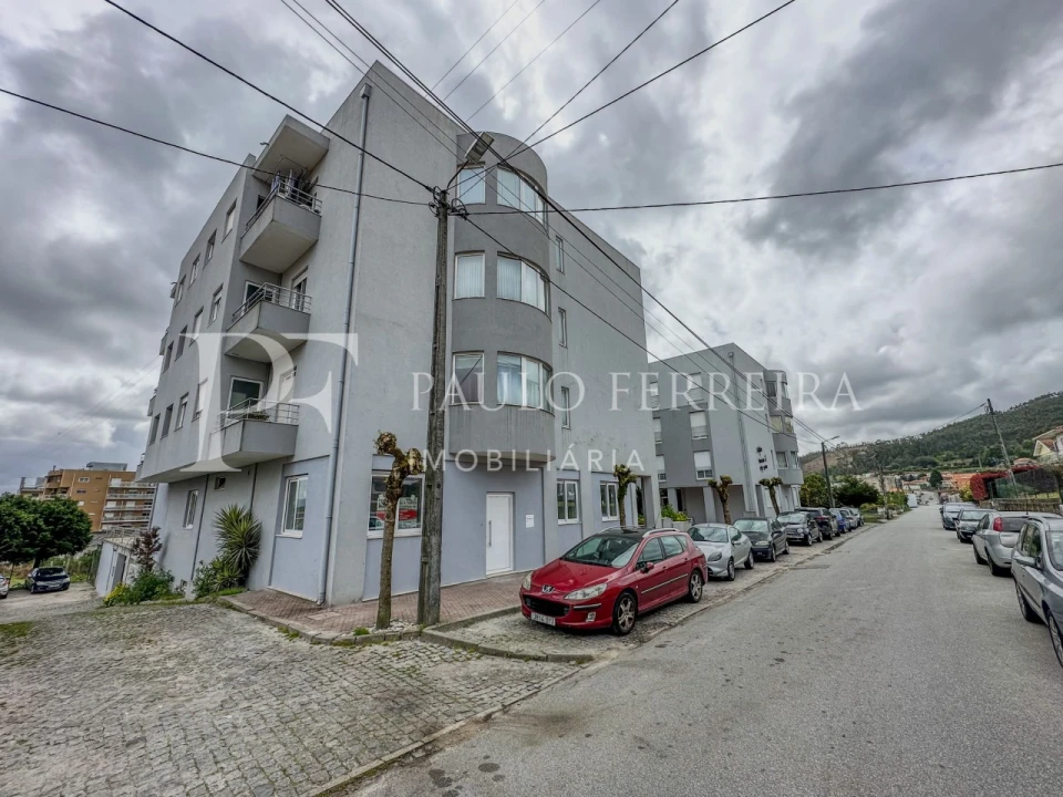 Garagem para Venda em Vila Nova de Famalicão e Calendário Foto 2