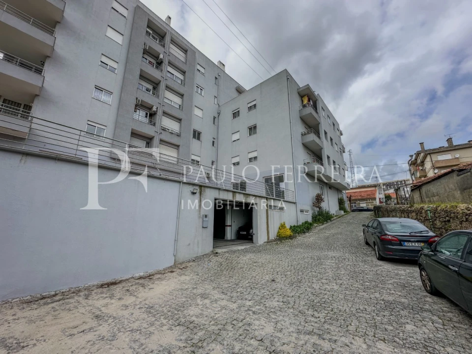 Garagem para Venda em Vila Nova de Famalicão e Calendário Foto 3