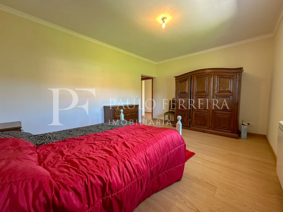 Moradia T4 para Venda em Torre de D. Chama Foto 18