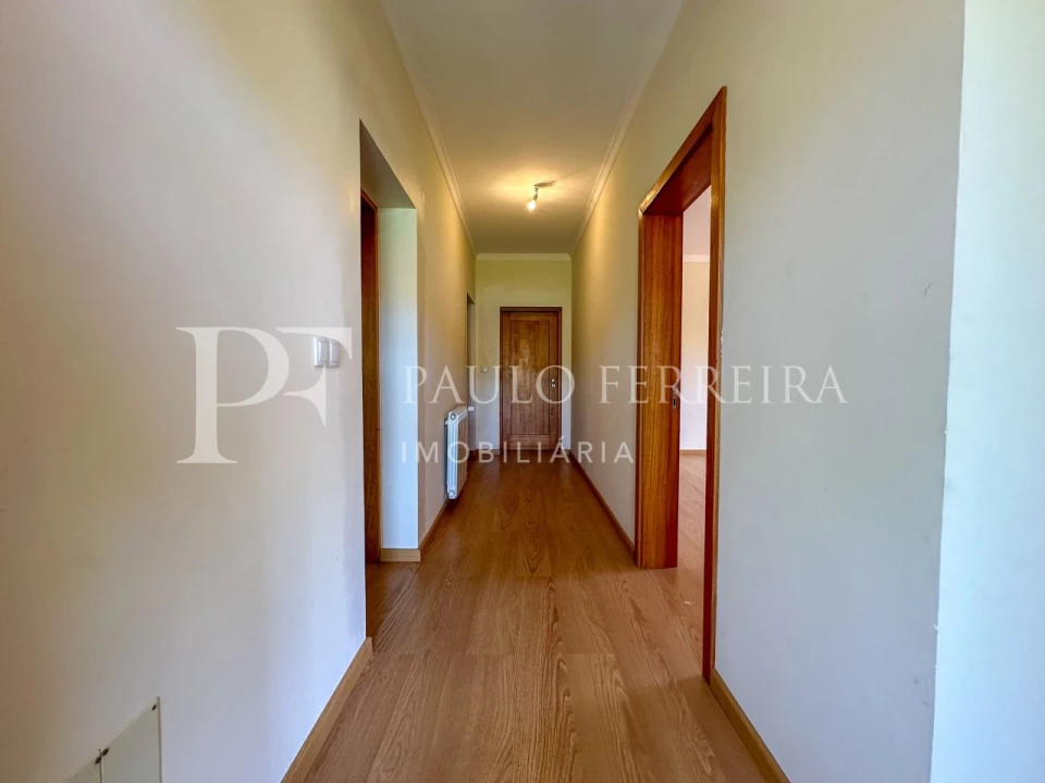 Moradia T4 para Venda em Torre de D. Chama Foto 31