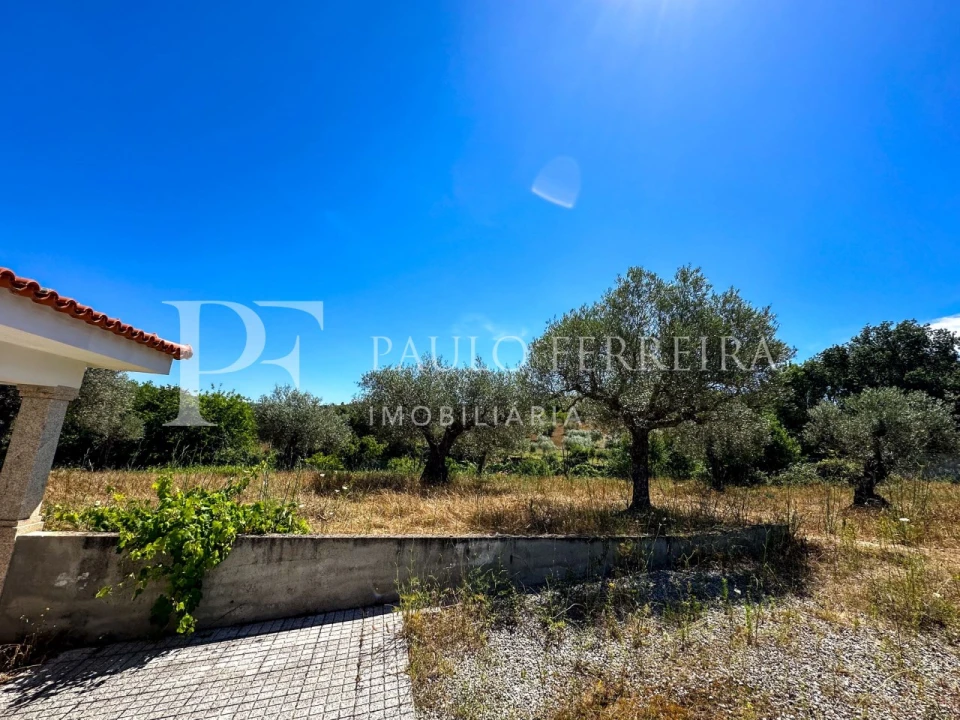 Moradia T4 para Venda em Torre de D. Chama Foto 49