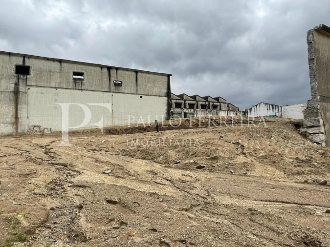 Terreno Comércio / Armazém para Venda em Avidos e Lagoa Foto 11
