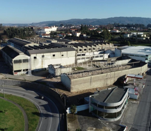 Armazém para Venda em Avidos e Lagoa Foto 1