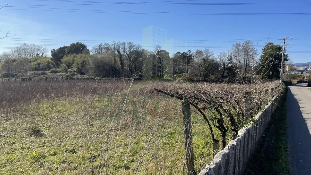 Terreno para Venda em Valença, Cristelo Covo e Arão Foto 5