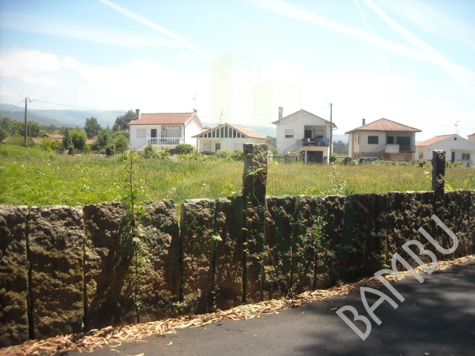 Terreno para Venda em Valença, Cristelo Covo e Arão Foto 2