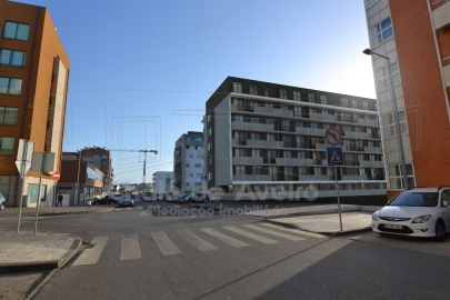 Apartamento T3 para Venda em Glória e Vera Cruz