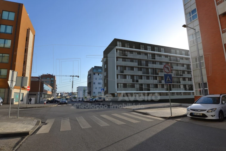 Apartamento T3 para Venda em Glória e Vera Cruz Foto 11
