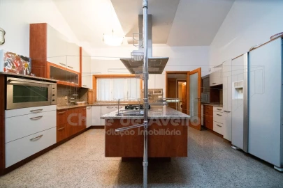 Quinta T8 para Venda em O. Azeméis, Riba-Ul, Ul, Macinhata Seixa, Madail