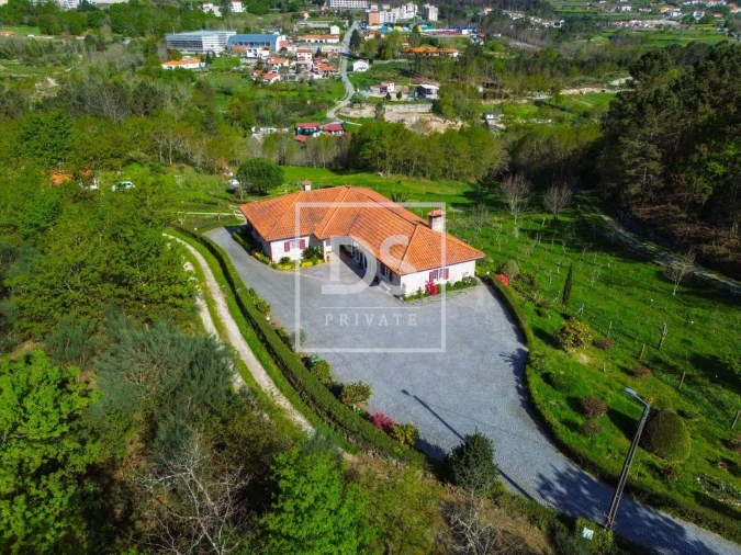 Moradia T3 para Venda em Campelo e Ovil Foto 65