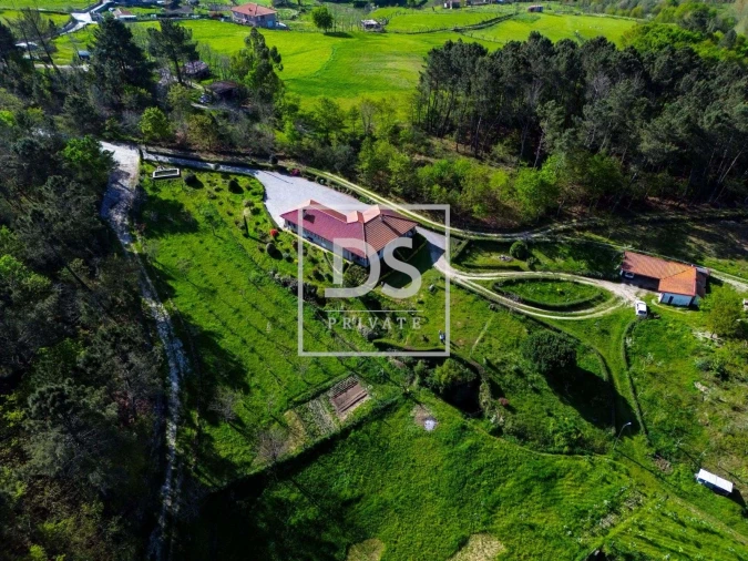 Moradia T3 para Venda em Campelo e Ovil Foto 66