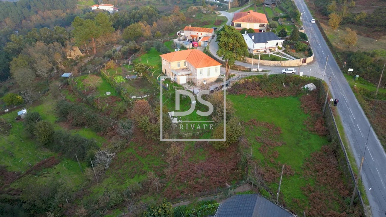 Moradia T5 para Venda em Soalhães Foto 3