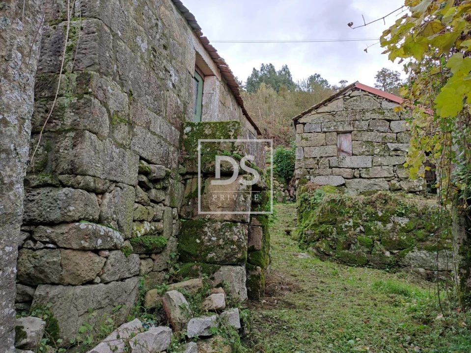 Moradia T3 para Venda em Campelo e Ovil Foto 4