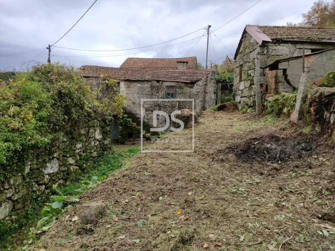 Moradia T3 para Venda em Campelo e Ovil Foto 9