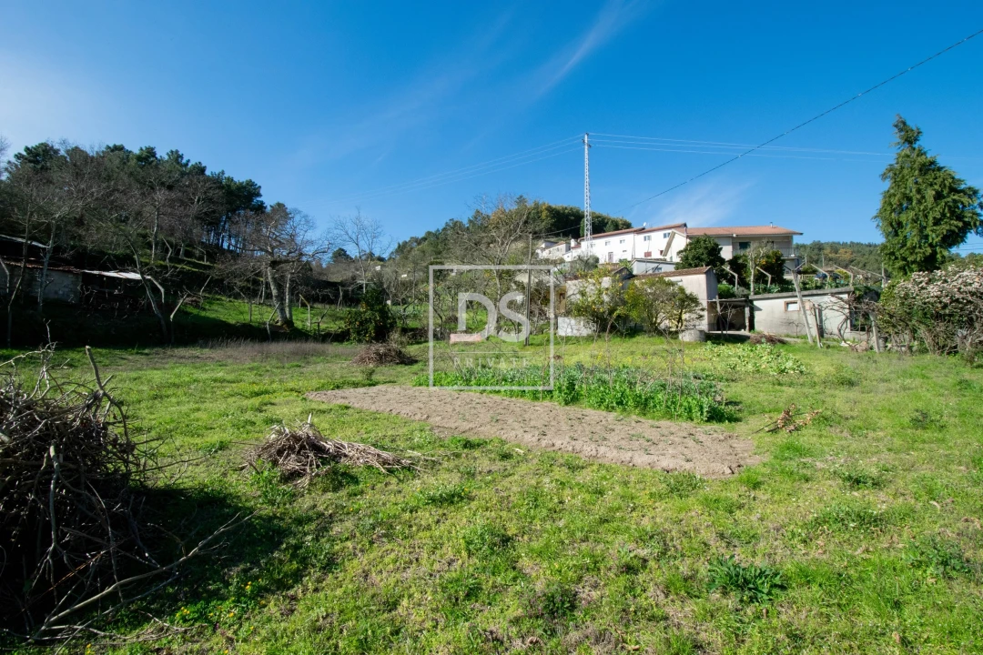 Quinta T2 para Venda em Grilo Foto 17