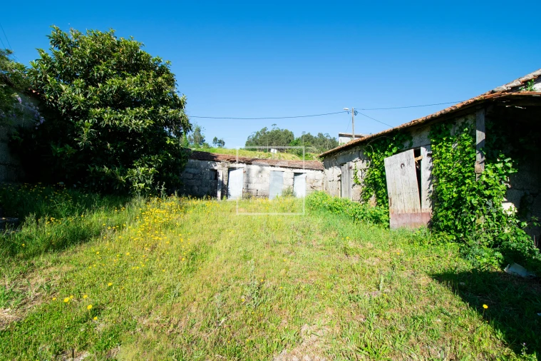 Quinta T2 para Venda em Santa Maria da Feira, Travanca, Sanfins e Espargo Foto 12