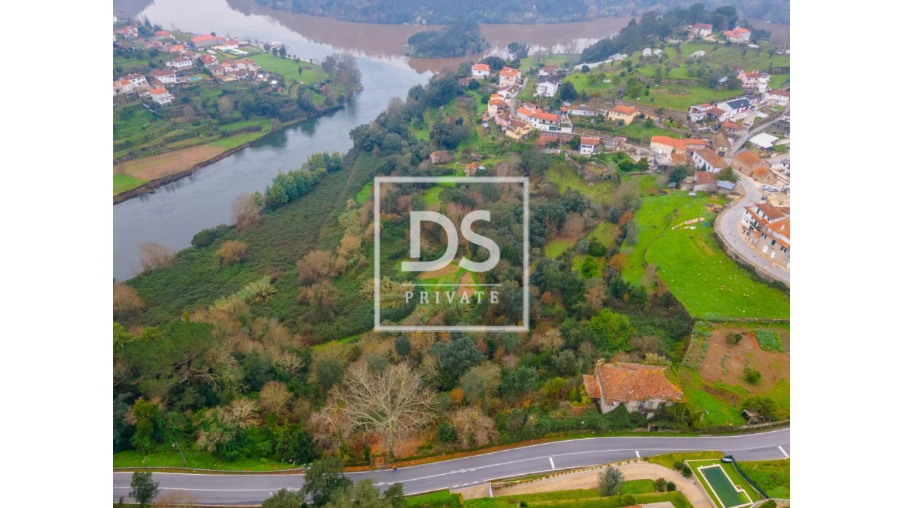 Quinta T6 para Venda em Souselo Foto 10