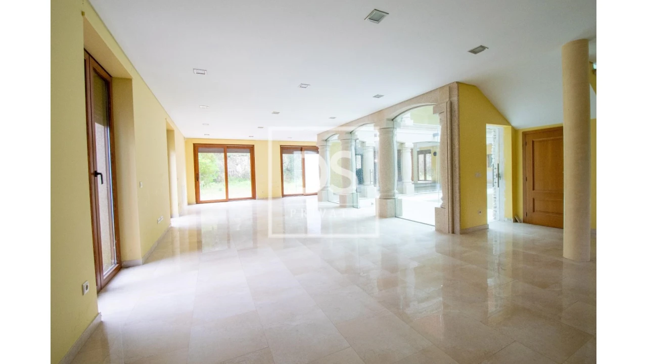 Moradia T8 para Venda em Campelo e Ovil Foto 9