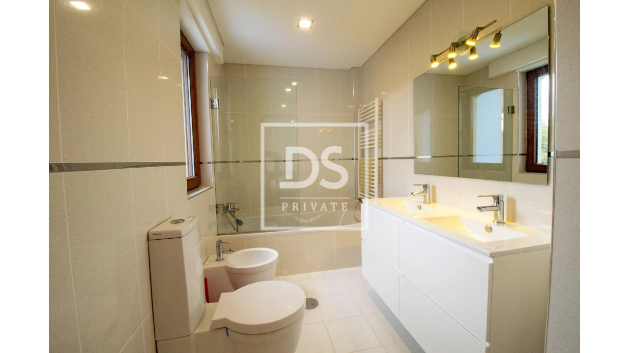 Moradia T8 para Venda em Campelo e Ovil Foto 28