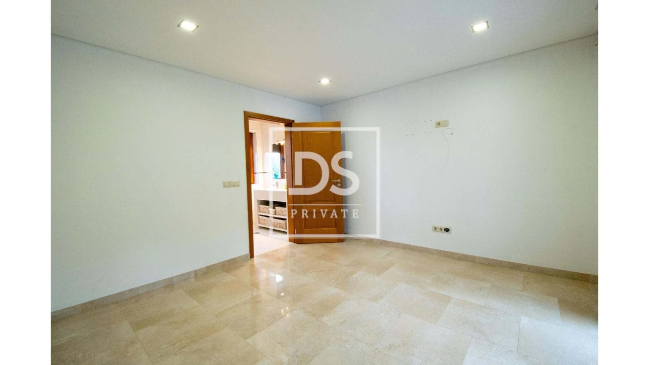 Moradia T8 para Venda em Campelo e Ovil Foto 21