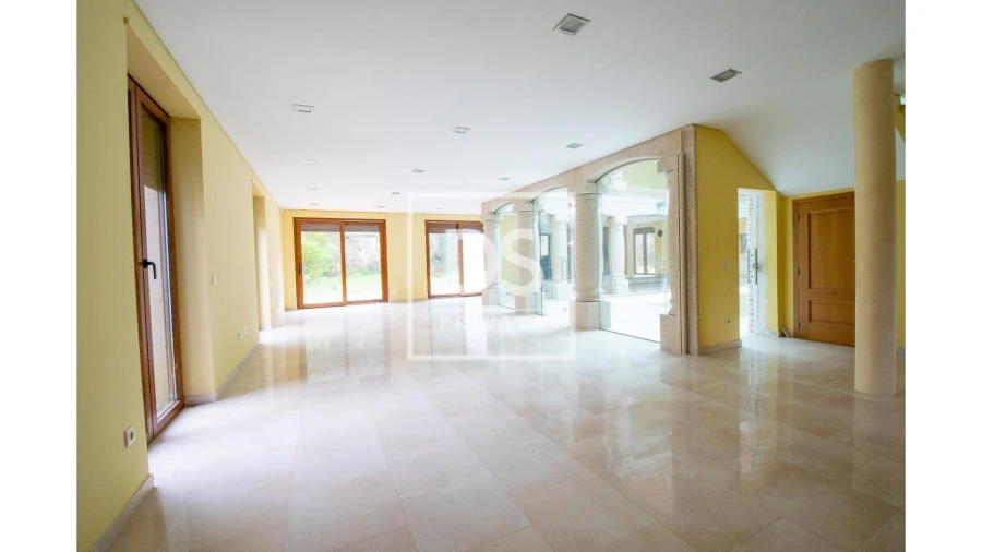 Moradia T8 para Venda em Campelo e Ovil Foto 9