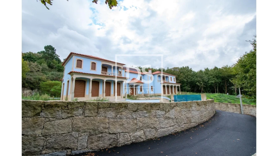 Moradia T8 para Venda em Campelo e Ovil Foto 38