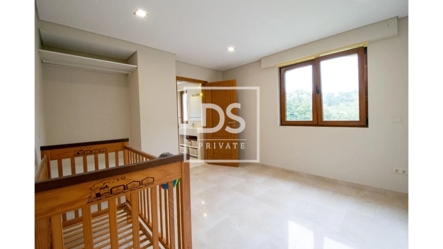 Moradia T8 para Venda em Campelo e Ovil Foto 23