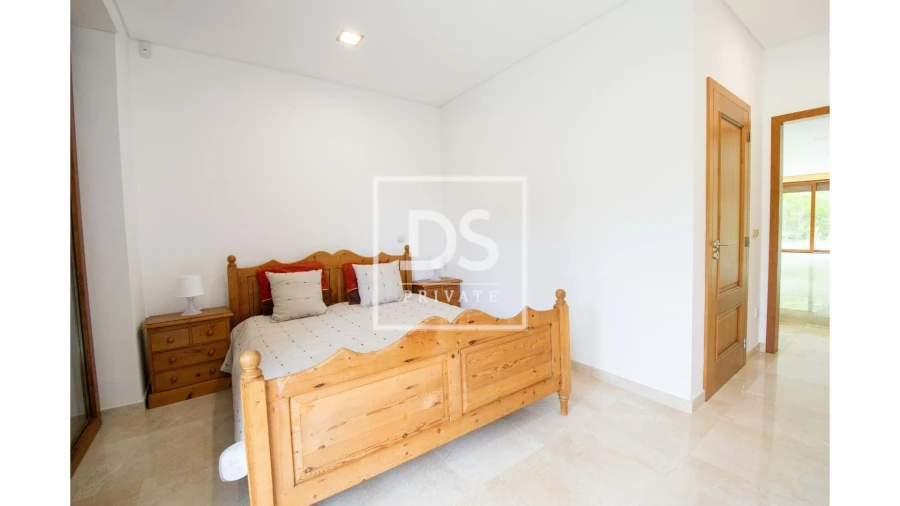 Moradia T8 para Venda em Campelo e Ovil Foto 18