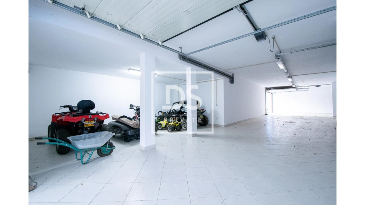 Moradia T8 para Venda em Campelo e Ovil Foto 5