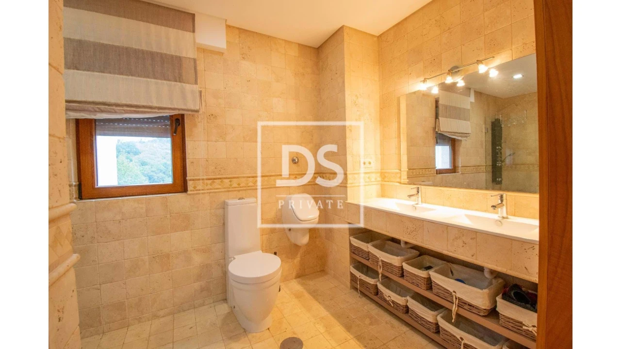 Moradia T8 para Venda em Campelo e Ovil Foto 27