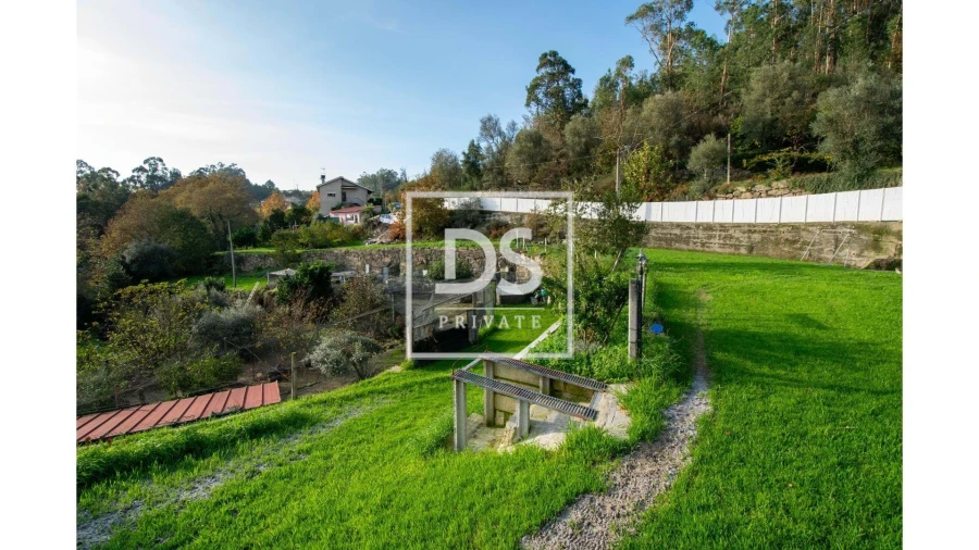 Moradia T3 para Venda em Banho e Carvalhosa Foto 40