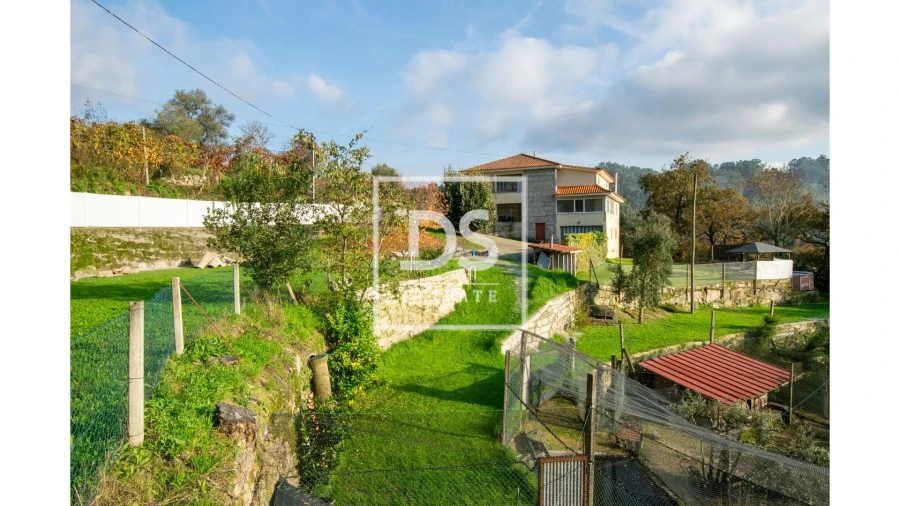 Moradia T3 para Venda em Banho e Carvalhosa Foto 48