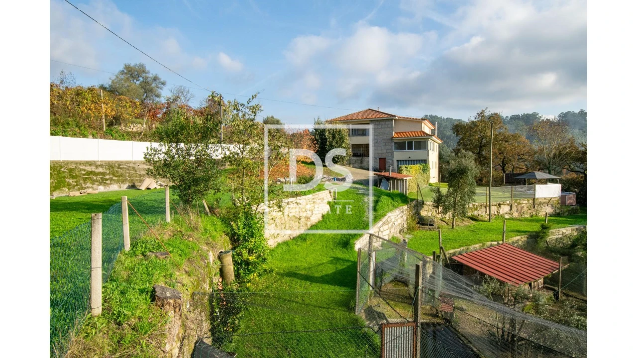 Moradia T3 para Venda em Banho e Carvalhosa Foto 48