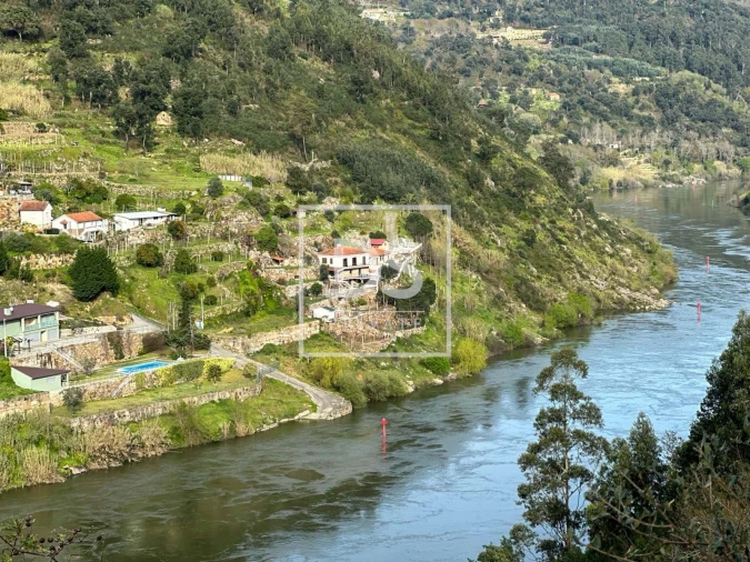 Terreno para Venda em Tarouquela Foto 2