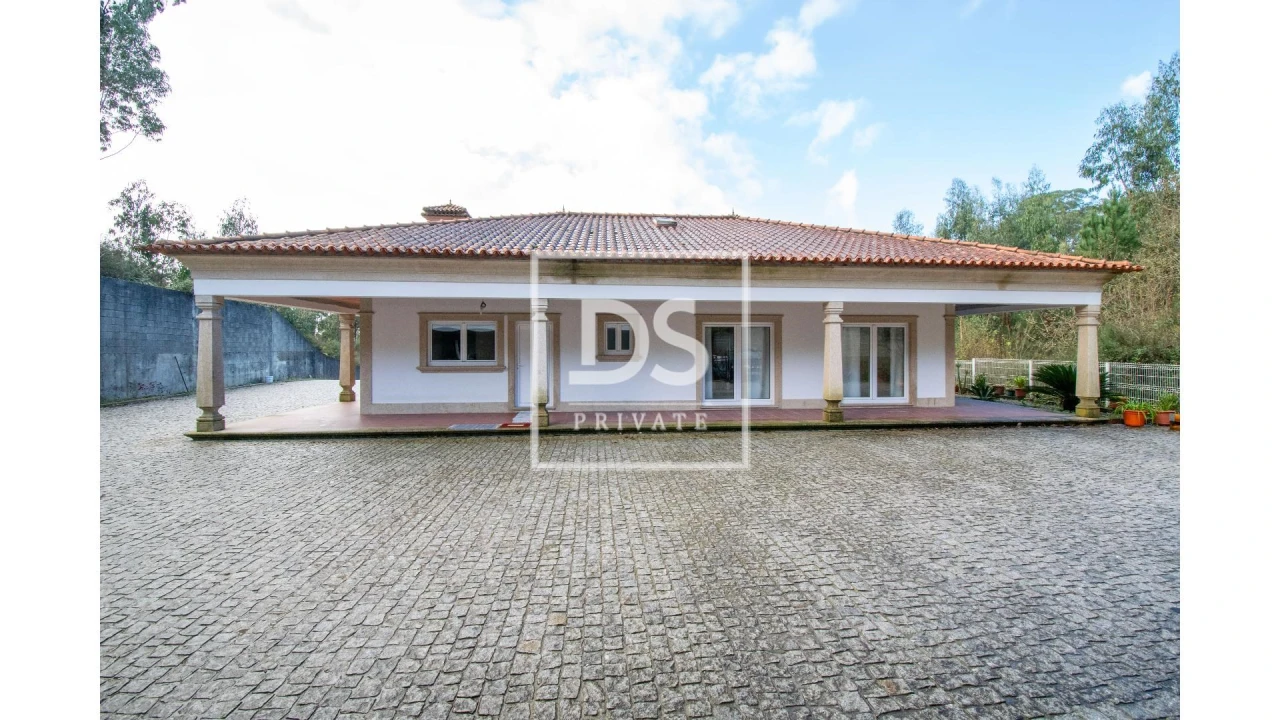 Moradia T3 para Venda em Lordelo Foto 16