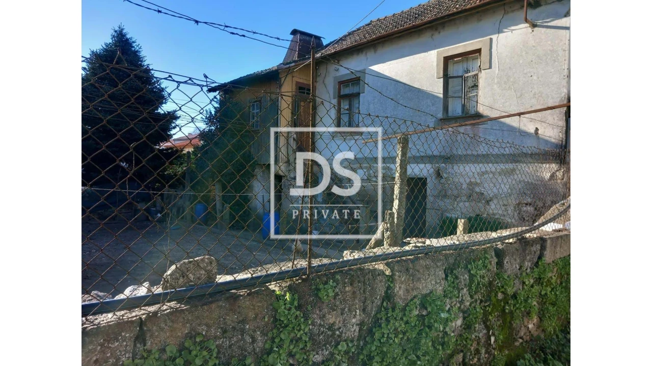 Prédio para Venda em Paredes Foto 3