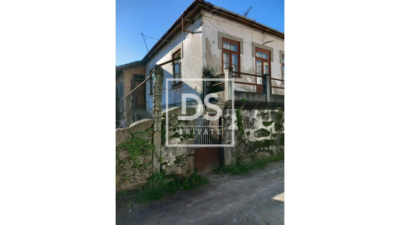 Prédio para Venda em Paredes Foto 1