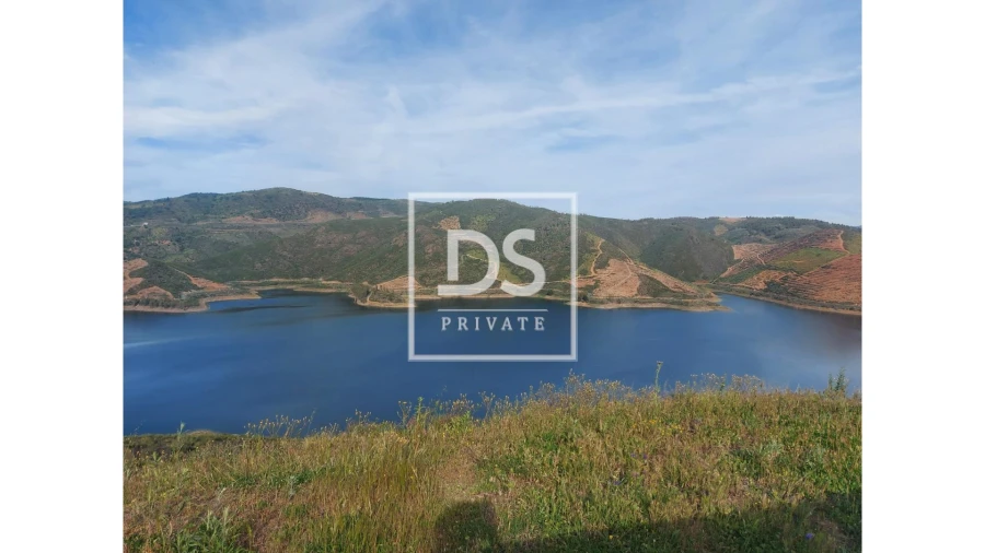 Moradia T4 para Venda em Horta da Vilariça Foto 2