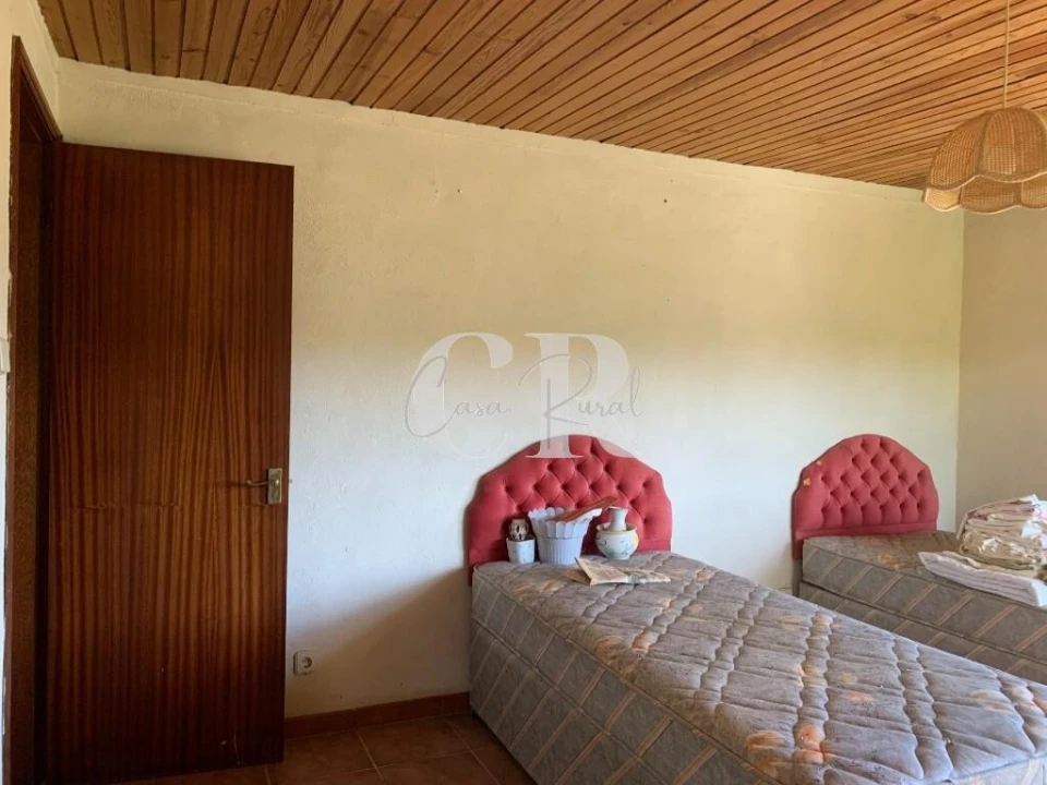 Moradia T4 para Venda em Arrifana Foto 39