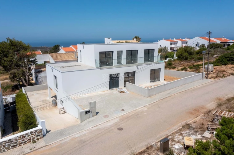 Moradia T4 para Venda em Aljezur Foto 7